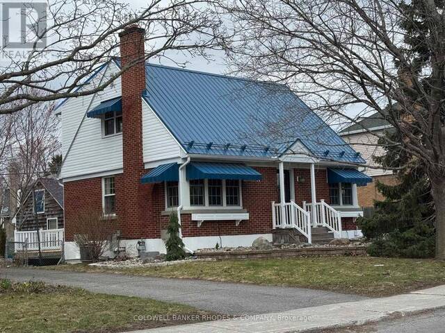 1329 LAROSE AVENUE Ottawa Ontario, K1Z 7X4 - 3 Bedrooms Home For Sale