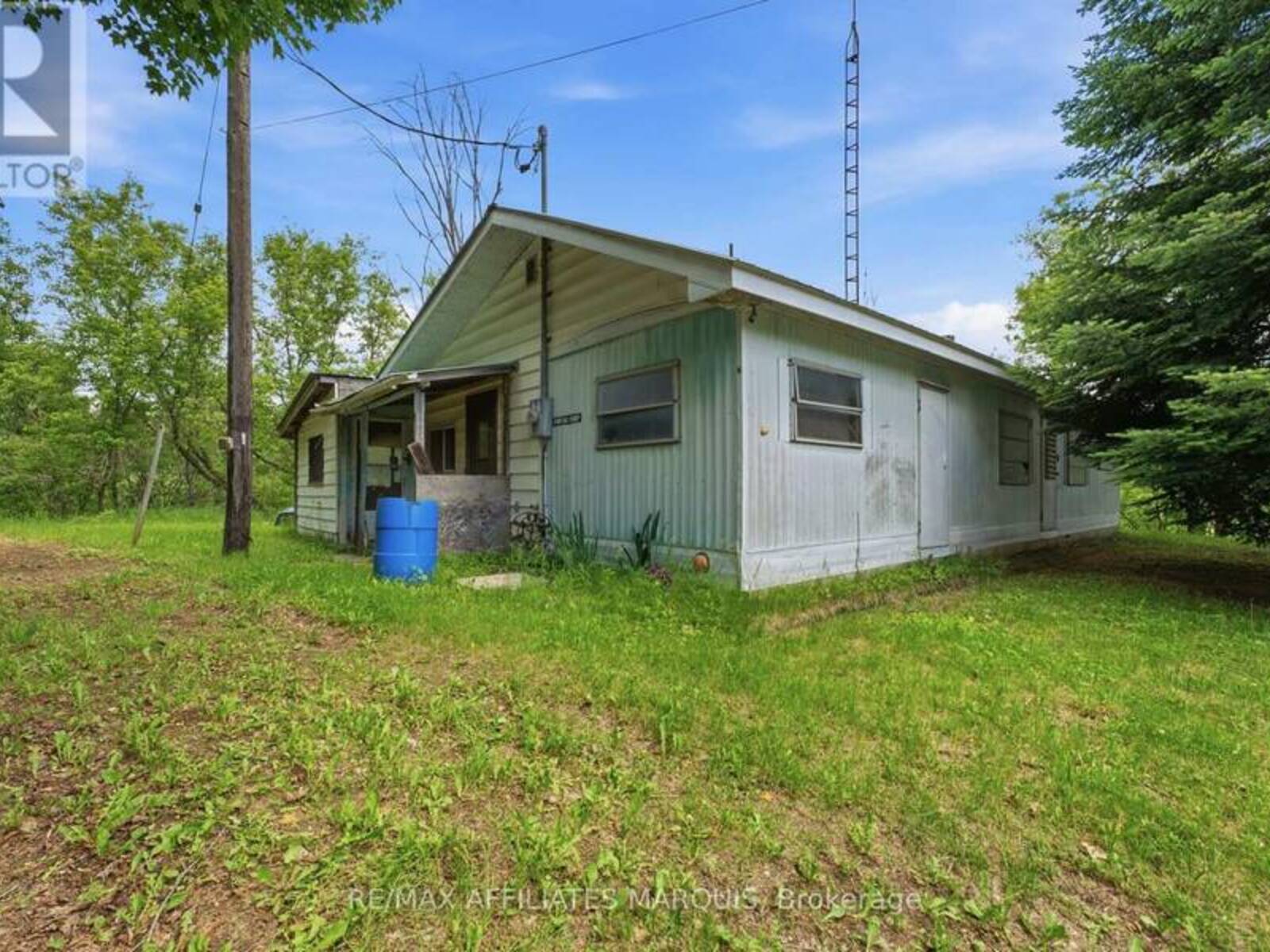 1195 THOMPSON ROAD, Central Frontenac, Ontario K0H 2E0