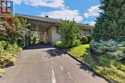 811 IROQUOIS ROAD | Ottawa Ontario | Slide Image Three