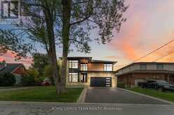 1546 CLAYMOR AVENUE | Ottawa Ontario | Slide Image One