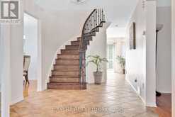 103 FLAMBOROUGH WAY | Ottawa Ontario | Slide Image Ten