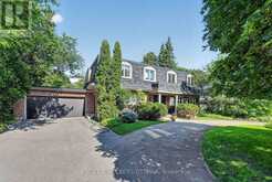 1907 FAIRMEADOW CRESCENT | Ottawa Ontario | Slide Image Two
