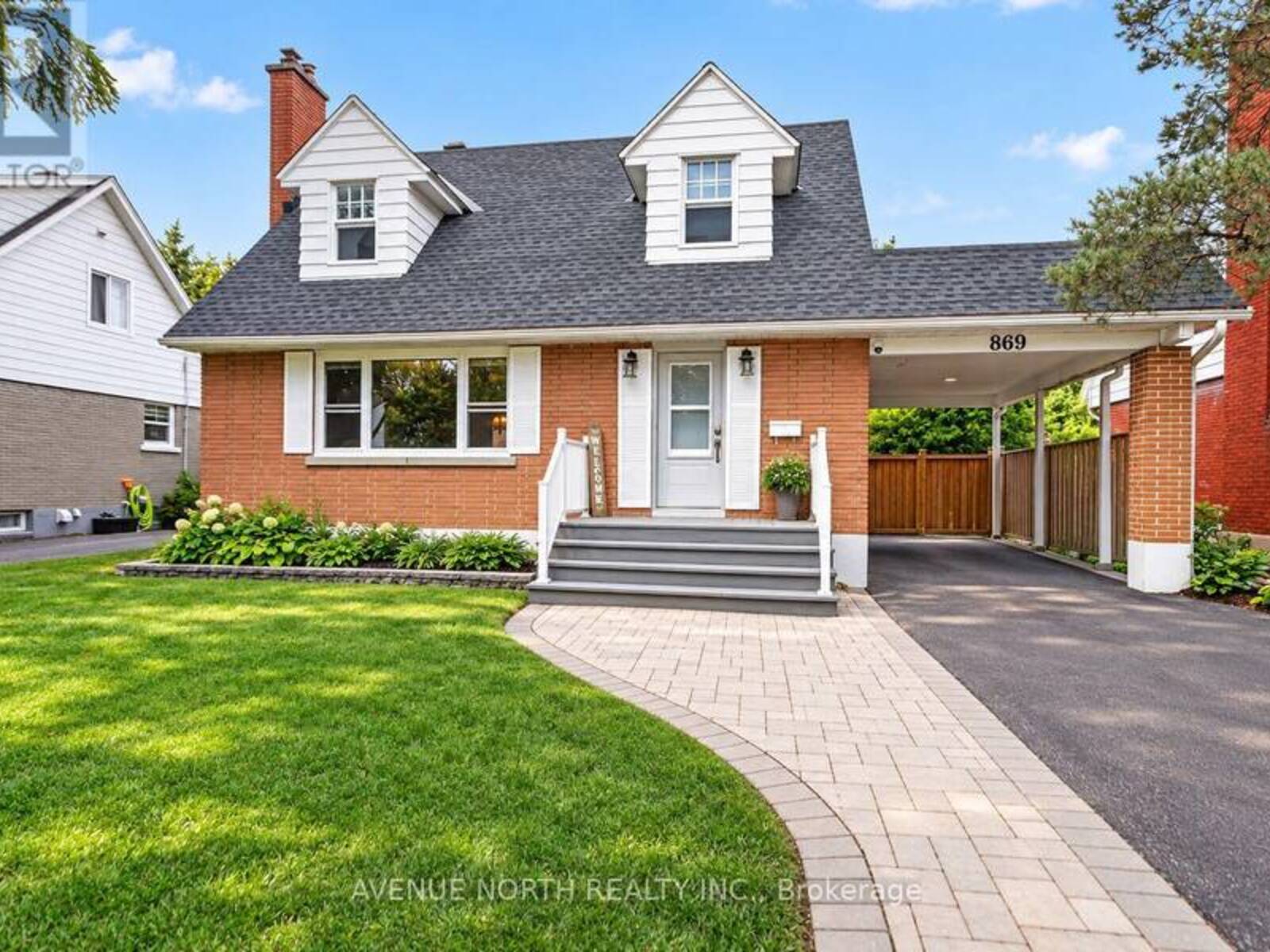 869 CHAPMAN BOULEVARD, Ottawa, Ontario K1G 1V1