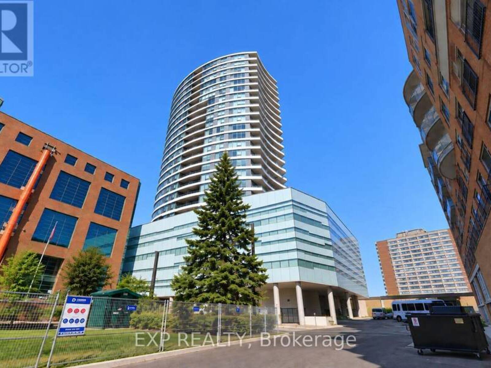 810 - 485 RICHMOND ROAD, Ottawa, Ontario K2A 3W9
