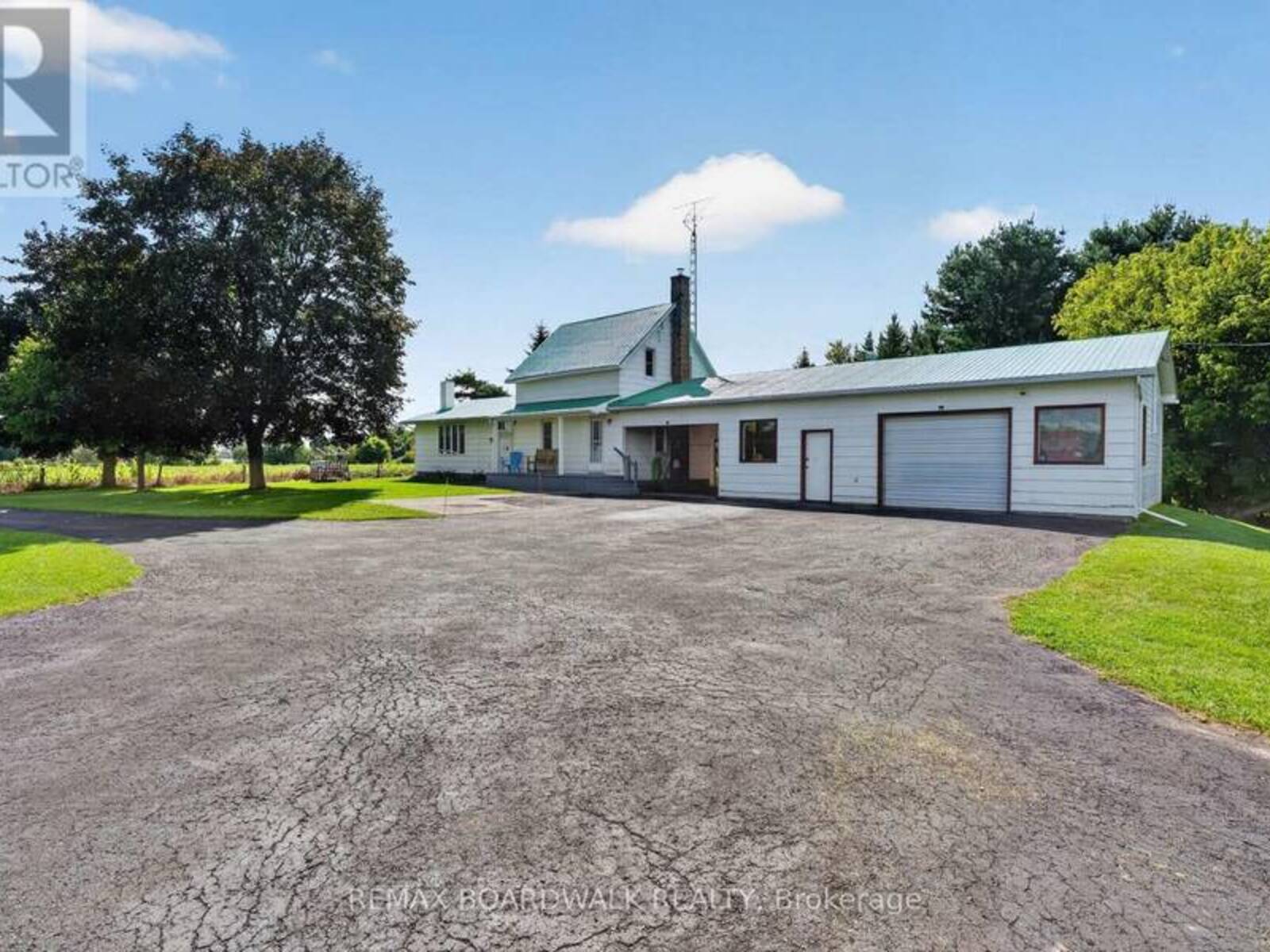 2450 TOLMIES CORNERS ROAD, North Stormont, Ontario K0C 1W0
