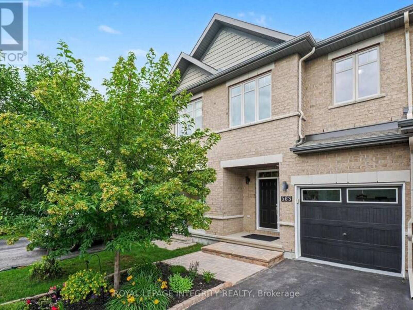 563 REMNOR AVENUE, Ottawa, Ontario K2T 0A5