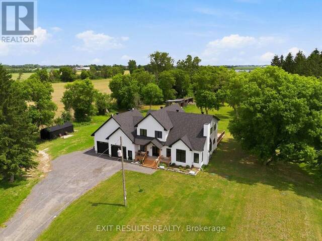 2083 GROVES ROAD Russell Ontario, K4R 1E5 - 4 Bedrooms Home For Sale