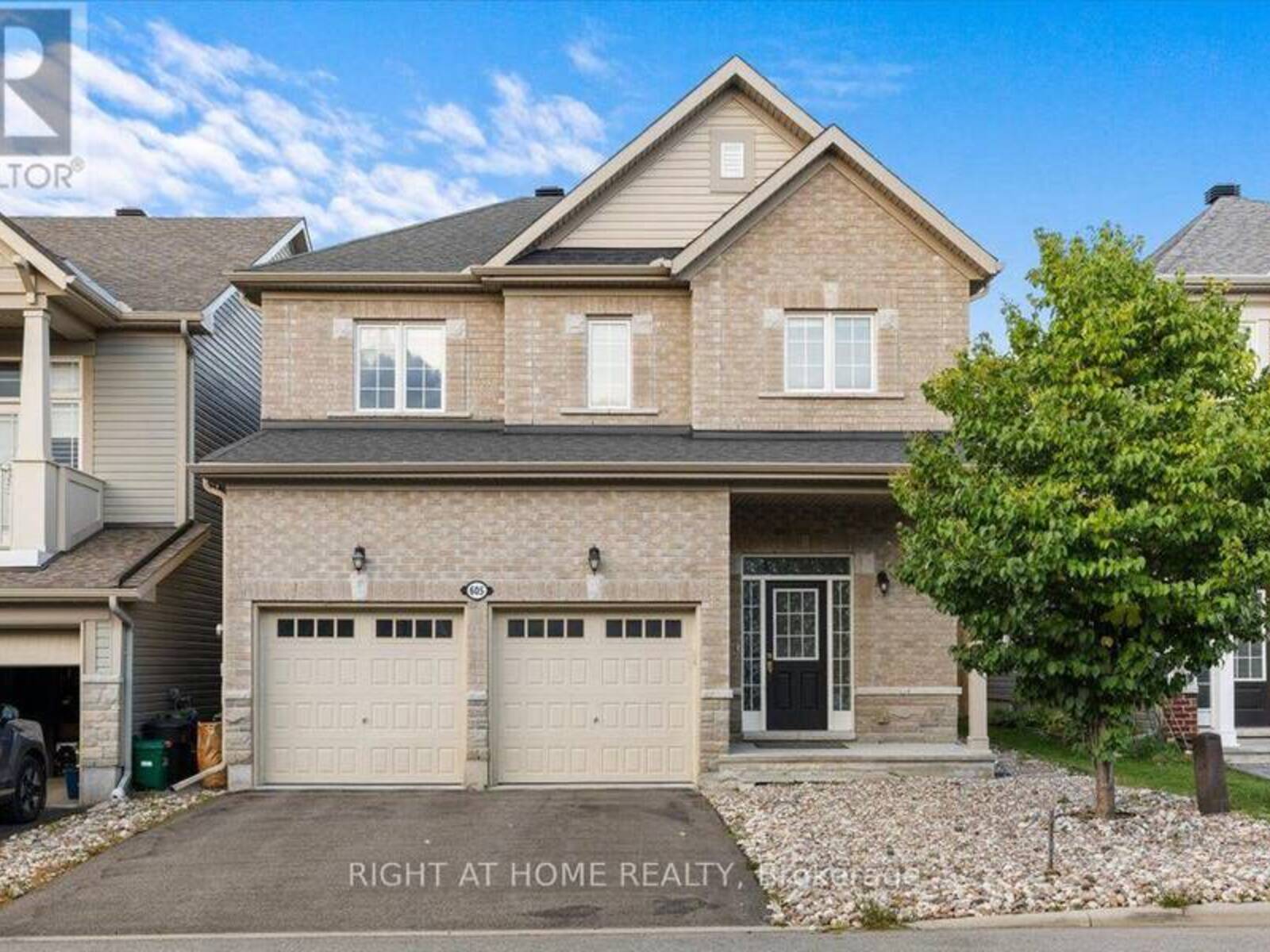 605 SILVER SPRUCE WAY, Ottawa, Ontario K2M 0L1