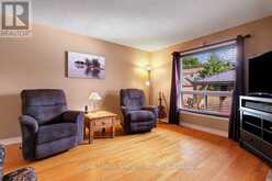 390 OAKLAWN CRESCENT | Ottawa Ontario | Slide Image Seven