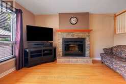 390 OAKLAWN CRESCENT | Ottawa Ontario | Slide Image Eight