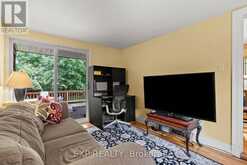 579 BROADVIEW AVENUE | Ottawa Ontario | Slide Image Seventeen