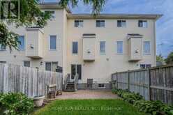 2632 PALINGS PRIVATE | Ottawa Ontario | Slide Image Forty-six