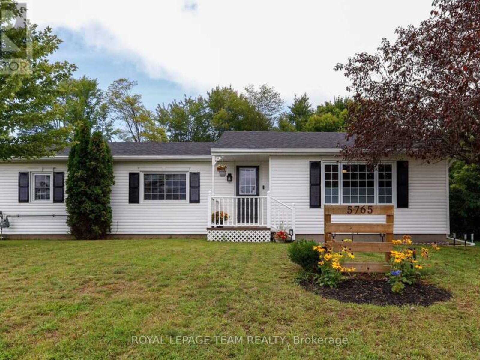 5765 RIDEAU RIVER Road, Kemptville, Ontario K0G 1J0