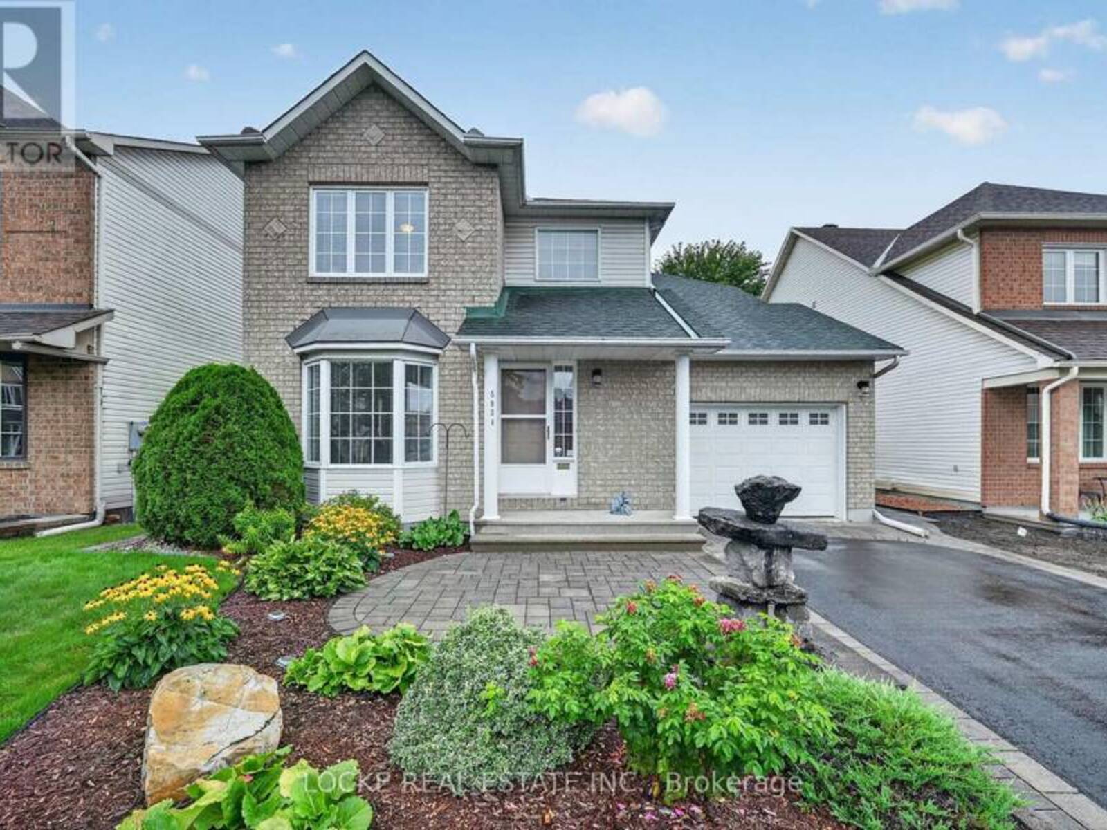 5934 GLADEWOODS PLACE, Ottawa, Ontario K1W 1G5