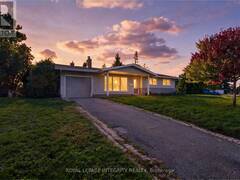 4 MARSDEN PLACE Ottawa Ontario, K2H 5L5