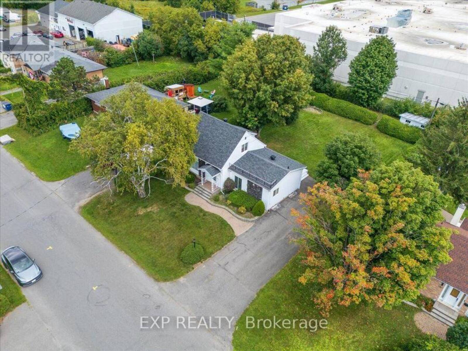1359 MARCHAND STREET, Ottawa, Ontario K1B 3N7