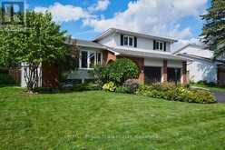 31 ELKE DRIVE | Ottawa Ontario | Slide Image Two