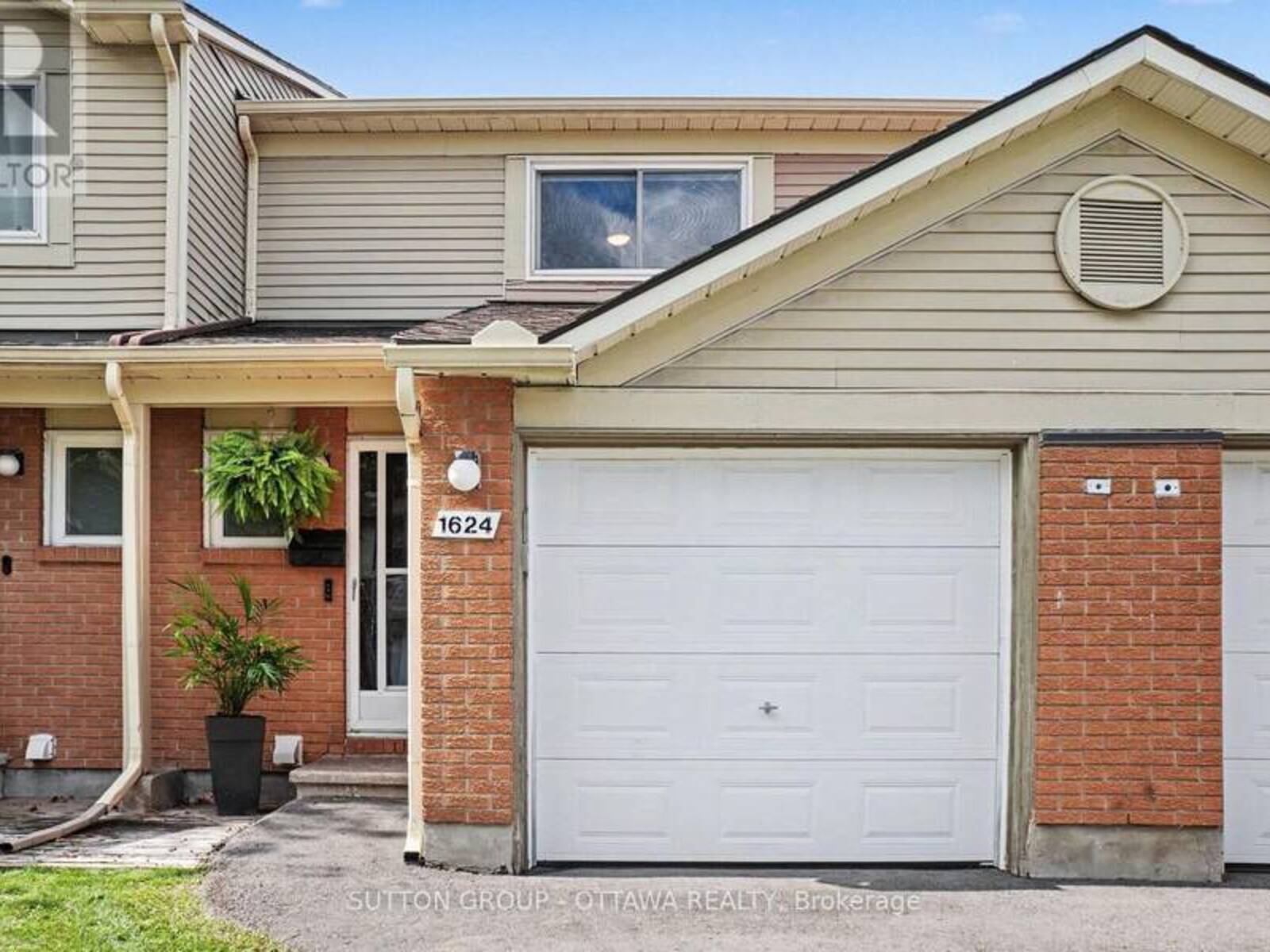 1624 CHEEVERS CRESCENT, Ottawa, Ontario K4A 2J6