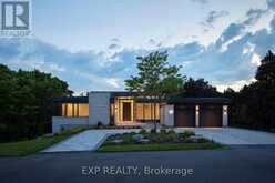 32 CLOVELLY ROAD | Ottawa Ontario | Slide Image Two