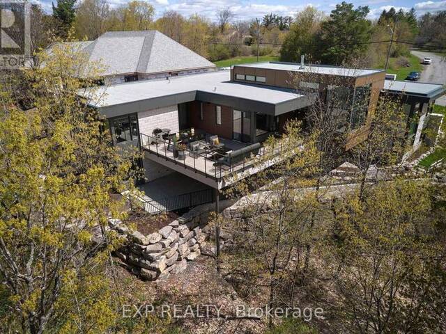 32 CLOVELLY ROAD Ottawa Ontario, K1J 6M2 - 5 Bedrooms Home For Sale