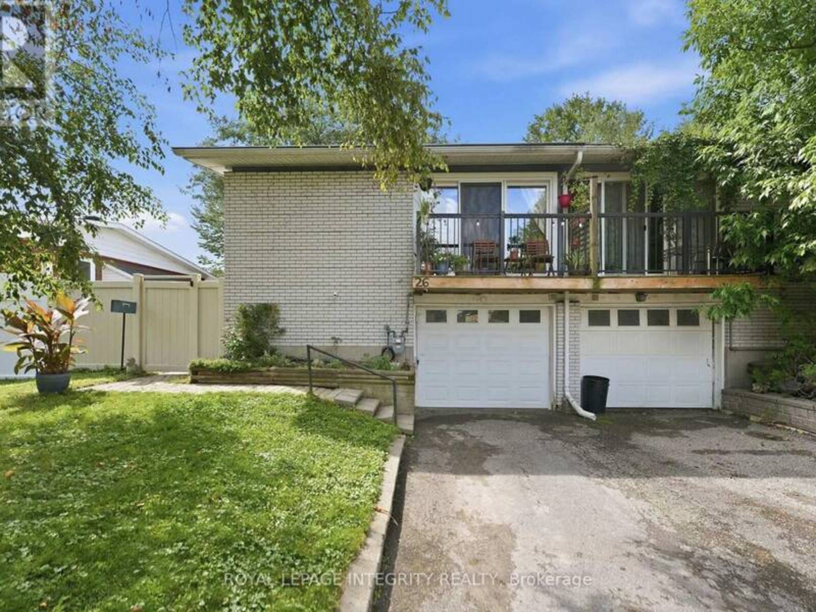 26 WOODMOUNT CRESCENT, Ottawa, Ontario K2E 5R1