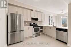 64 HACKAMORE CRESCENT | Ottawa Ontario | Slide Image Nine
