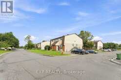 30A - 30A WOODVALE GREEN | Ottawa Ontario | Slide Image Thirty-four