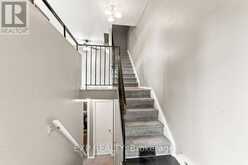 30A - 30A WOODVALE GREEN | Ottawa Ontario | Slide Image Six