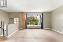 30A - 30A WOODVALE GREEN | Ottawa Ontario | Slide Image Eight