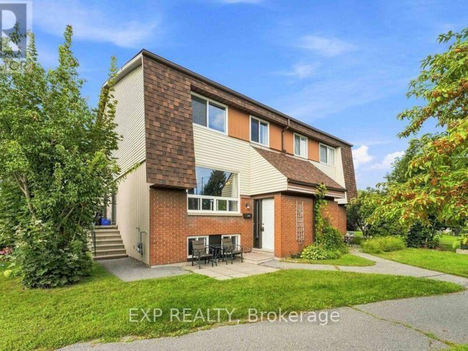 30A - 30A WOODVALE GREEN, Ottawa, Ontario K2G 4H4