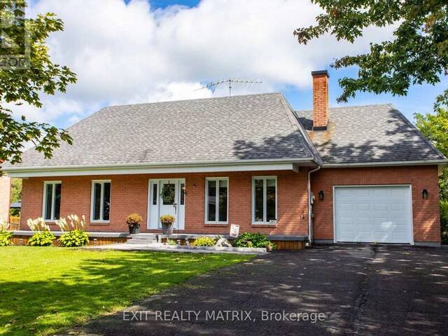 207 MARION STREET Russell Ontario, K4R 1E5 - 2 Bedrooms Home For Sale