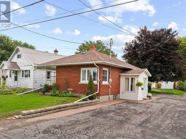 208 OXFORD STREET E Kemptville Ontario, K0G 1J0 - 3 Bedrooms Home For Sale