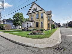27 ABEL STREET Smiths Falls Ontario, K7A 4L9