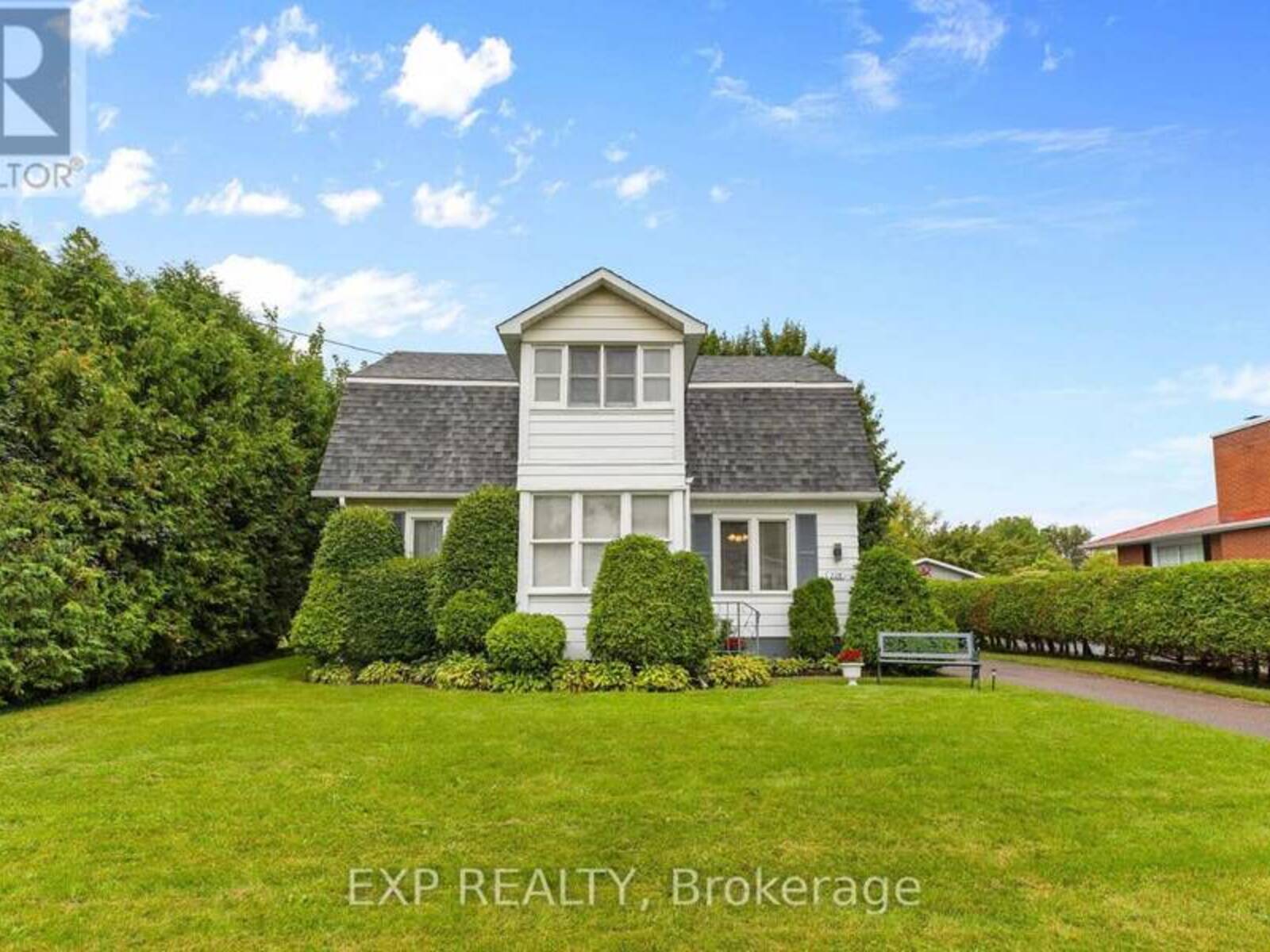 228 BRUCE STREET, Renfrew, Ontario K7V 3V9