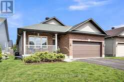 141 SADLER DRIVE | Mississippi Mills Ontario | Slide Image One