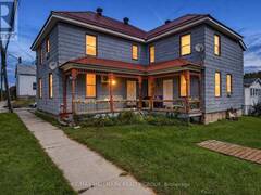 98 NORTH STREET Lanark Ontario, K0G 1K0