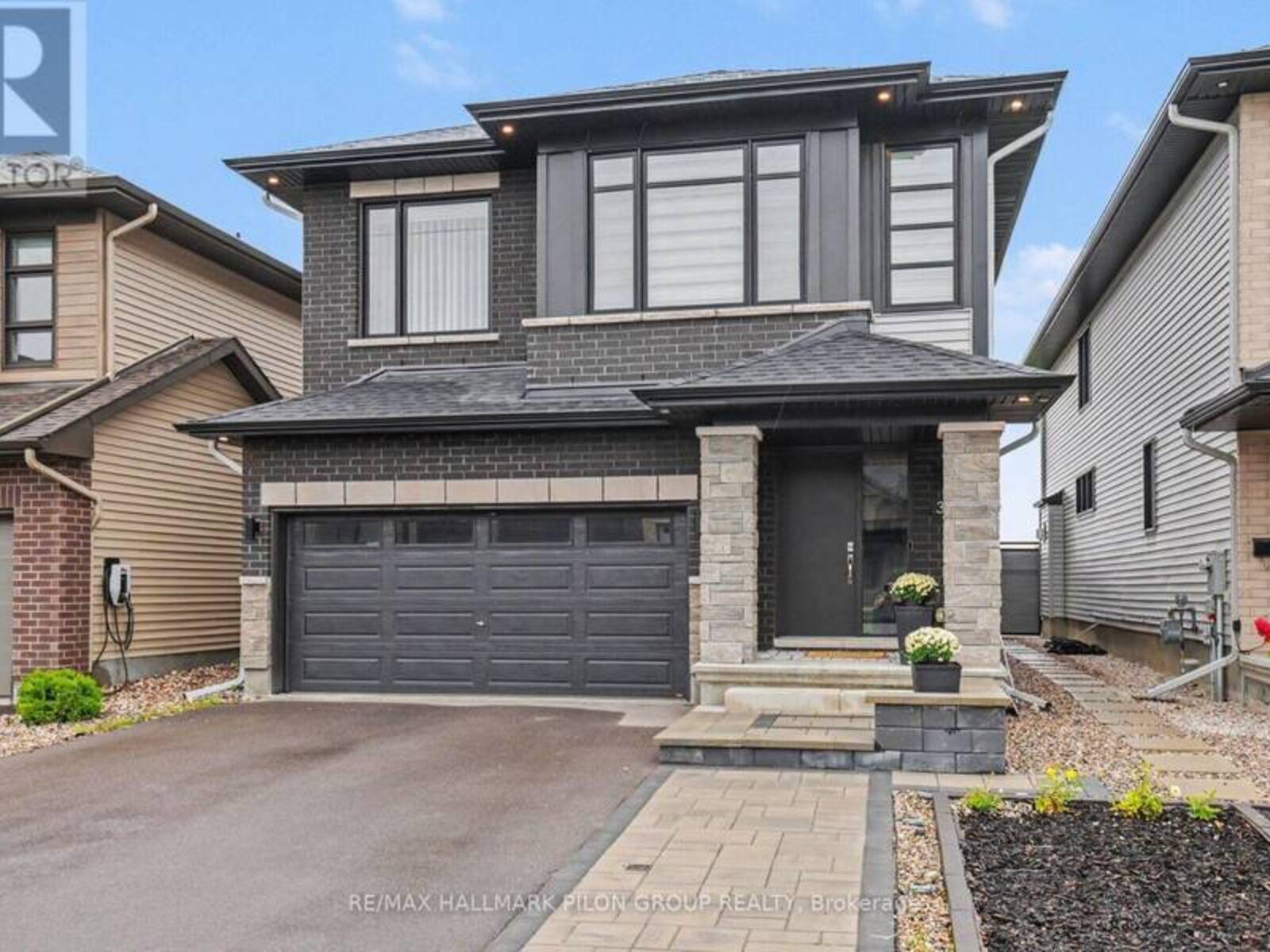 308 CORNICE STREET, Ottawa, Ontario K1W 0R4
