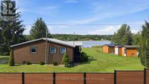 92 KERRY POINT ROAD | Leeds and the Thousand Islands Ontario | Slide Image Forty-six