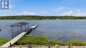 92 KERRY POINT ROAD | Leeds and the Thousand Islands Ontario | Slide Image Four