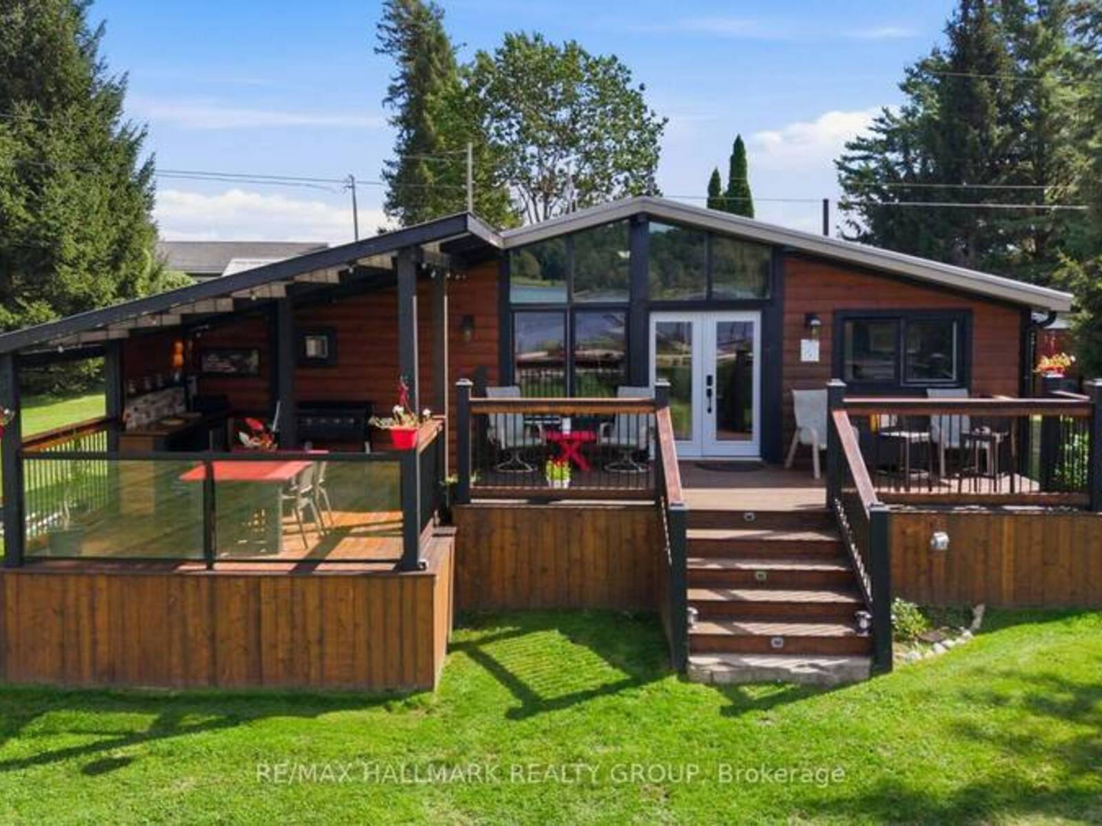 92 KERRY POINT ROAD, Leeds and the Thousand Islands, Ontario K0E 1L0