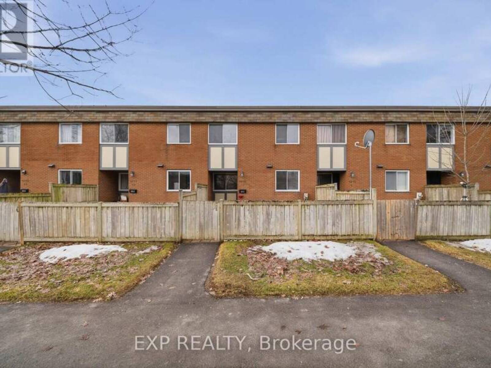 11 - 1675 HEATHERINGTON ROAD, Ottawa, Ontario K1V 8V8