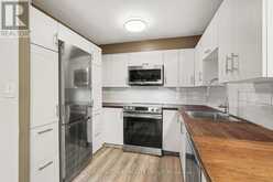 403 - 475 LAURIER AVENUE W | Ottawa Ontario | Slide Image Fifteen