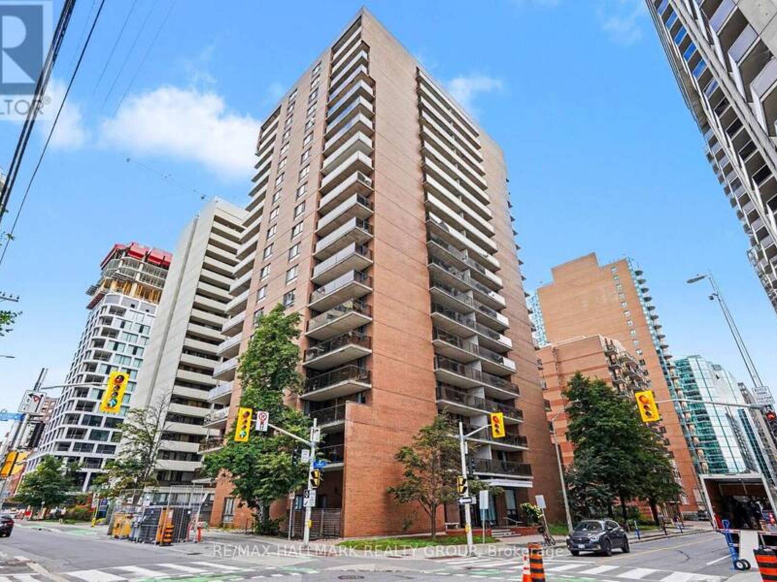 403 - 475 LAURIER AVENUE W, Ottawa, Ontario K1R 7X1