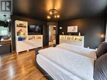 207 MONTY DRIVE | Ottawa Ontario | Slide Image Twelve
