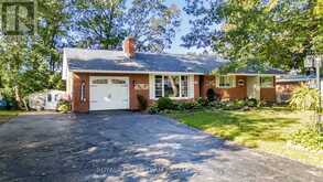 107 PEACOCK CRESCENT | Almonte Ontario | Slide Image One