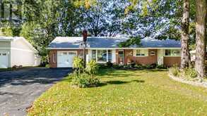 107 PEACOCK CRESCENT | Almonte Ontario | Slide Image Three