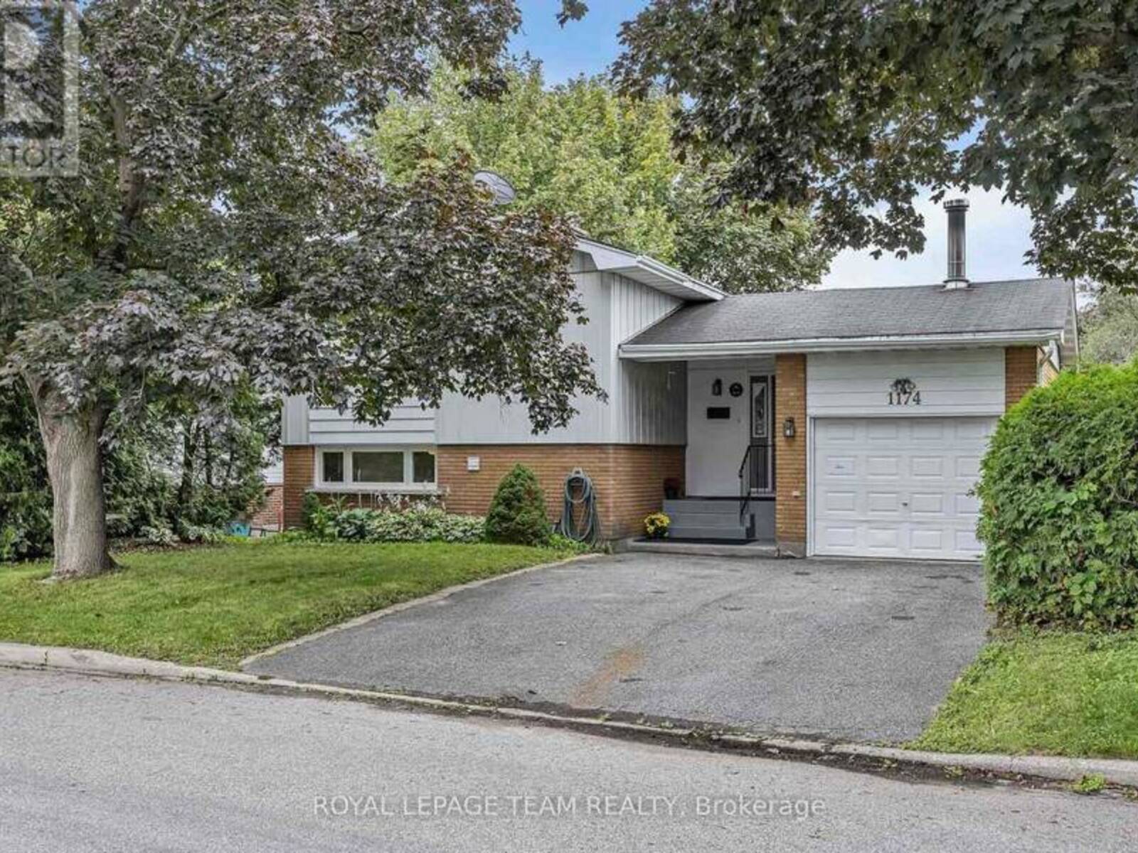 1174 BONNIE CRESCENT, Ottawa, Ontario K2C 1Z5