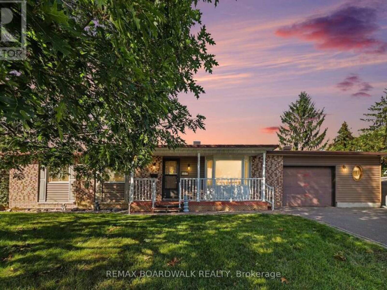 389 HATFIELD CRESCENT, Ottawa, Ontario K1E 1M6