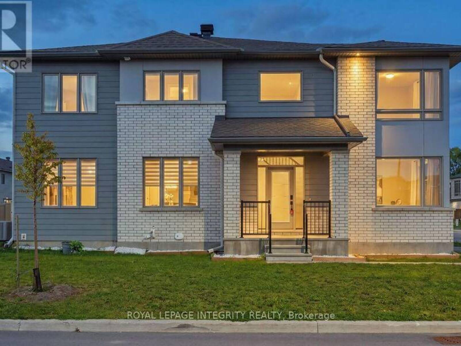 660 FENWICK WAY, Ottawa, Ontario K2J 7E6