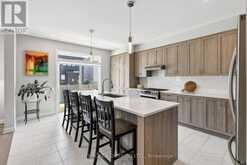 548 ANCHOR CIRCLE | Ottawa Ontario | Slide Image Nine